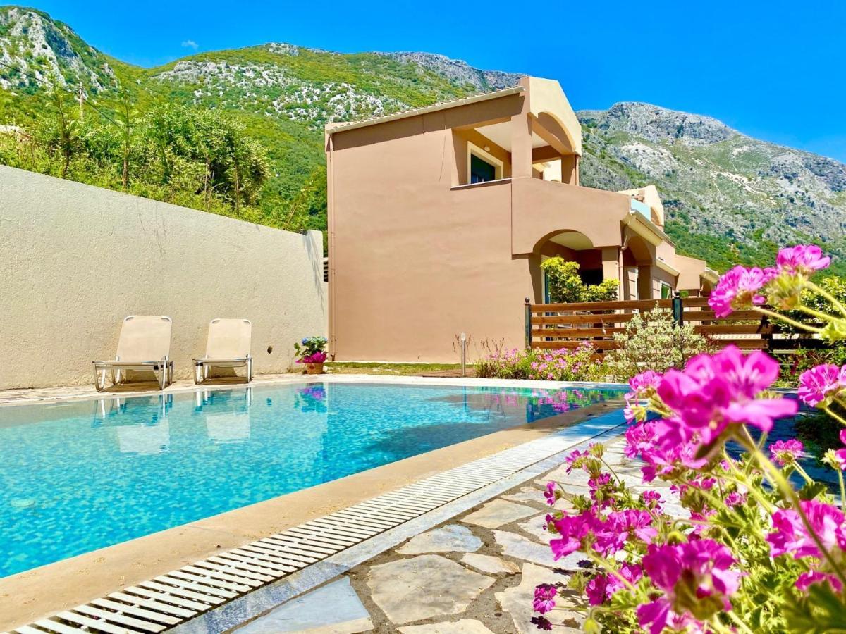 Villa Barbati Dream With Private Pool By Dadovillas Pyrgi  المظهر الخارجي الصورة